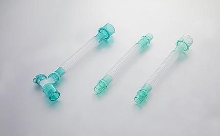 What are the types of medical catheter mounts?